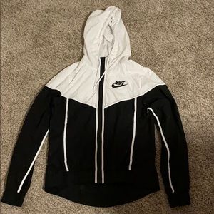 nike windbreaker